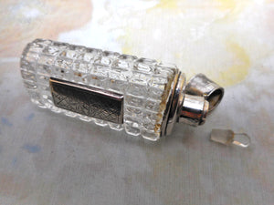 A Dutch silver mounted scent bottle. Late 19th century.