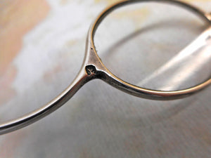 Paire de lunettes en argent. Londres, 1820.