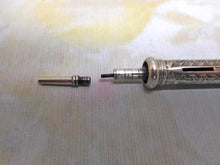 Charger l&#39;image dans la galerie, Stylo/crayon en argent sterling gravé. Vers 1890
