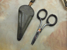 Laden Sie das Bild in den Galerie-Viewer, A nurse&#39;s chatelaine made using leather. c1900
