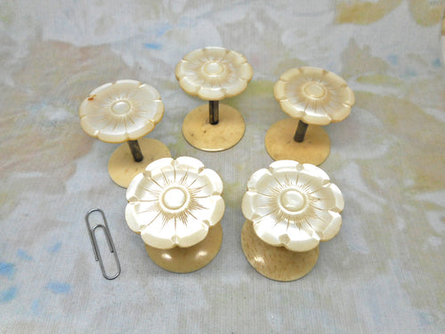 A set of 4 plus 1 pearl topped spools / reel holders. c 1850