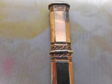 Charger l&#39;image dans la galerie, Un ancien étui à poinçons en argent doré français. 1798-1809.

