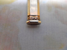 Charger l&#39;image dans la galerie, Un ancien étui à poinçons en argent doré français. 1798-1809.
