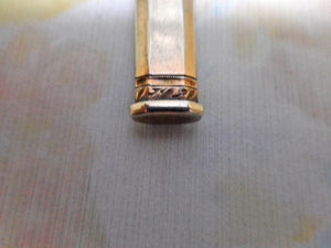 Un ancien étui à poinçons en argent doré français. 1798-1809.
