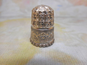 SOLD…….An attractive silver thimble. Chester 1912. Charles Horner.
