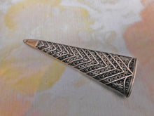 Load image into Gallery viewer, A silver filigree scissor case. c1820
