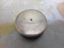 Load image into Gallery viewer, A little Georgian silver filigree box. Maker&#39;s mark. IT. c1815

