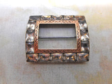 Charger l&#39;image dans la galerie, Deux boucles en argent serties de pâte de verre, de style géorgien. Vers 1800.
