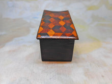 Load image into Gallery viewer, An inlaid Tunbridge Ware pen wipe. c1860.
