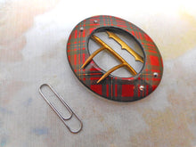 Laden Sie das Bild in den Galerie-Viewer, A Tartan Ware belt buckle. c1870
