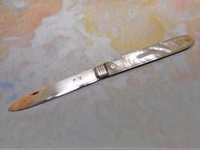 Load image into Gallery viewer, A Georgian folding fruit knife. c1800
