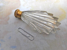 Load image into Gallery viewer, A French glass scent bottle. c1830 a/f.
