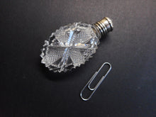 Load image into Gallery viewer, A small cut glass scent bottle. c1830.

