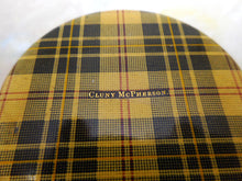 Charger l'image dans la galerie, An unusual tartan Ware cotton reel / spool box. Cluny McPherson. c1860

