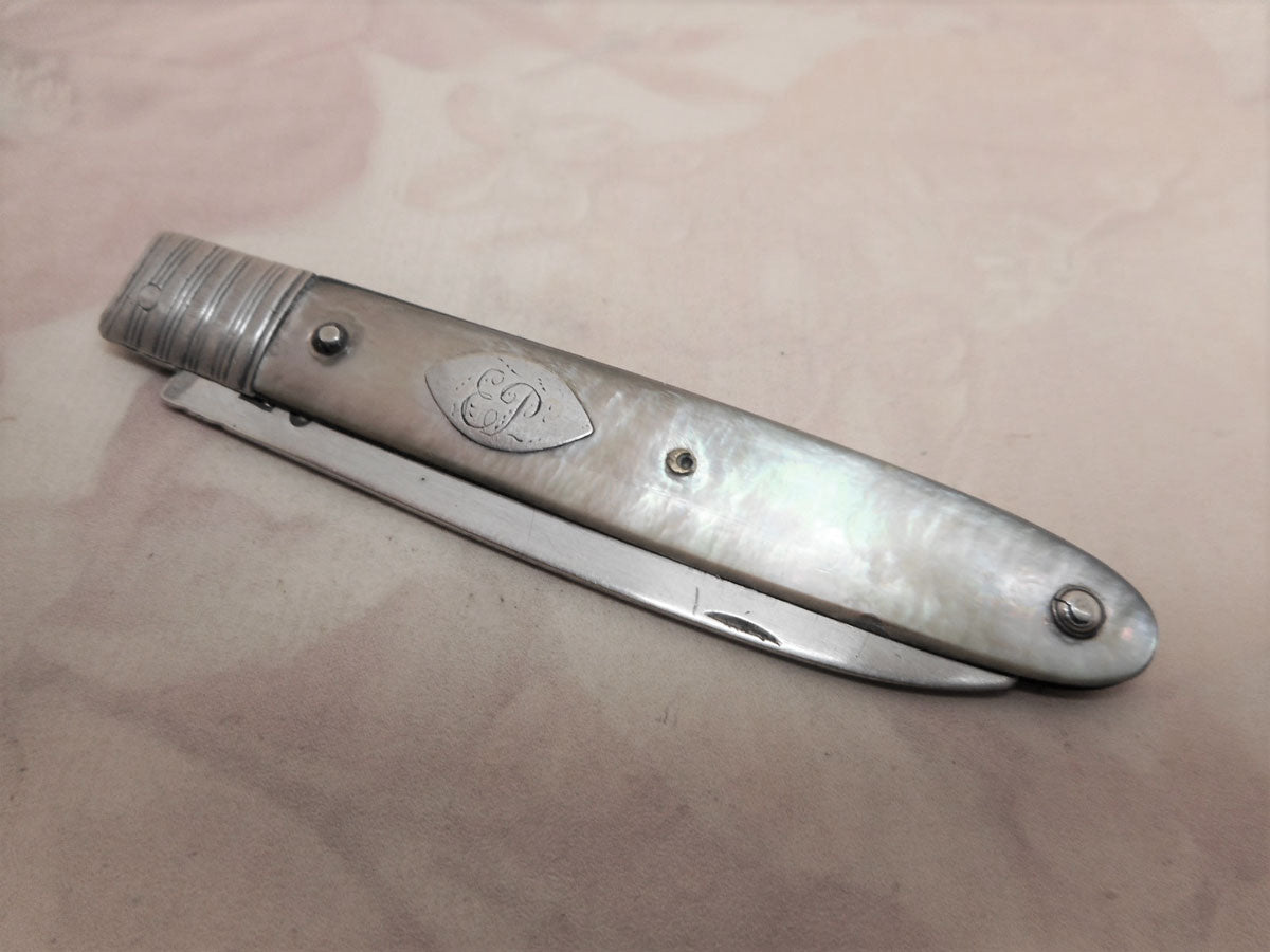 A mother of pearl folding fruit knife. c 1800 Curio Antiques