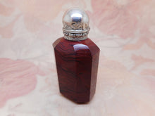 Load image into Gallery viewer, A Lithyalin &#39;agate&#39; glass scent bottle. 19th century. c 1860
