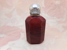 Load image into Gallery viewer, A Lithyalin &#39;agate&#39; glass scent bottle. 19th century. c 1860
