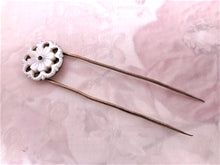 Load image into Gallery viewer, A decorative Victorian hair pin. c 1870
