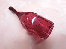 Load image into Gallery viewer, A novelty cranberry glass cheroot holder. 19th century
