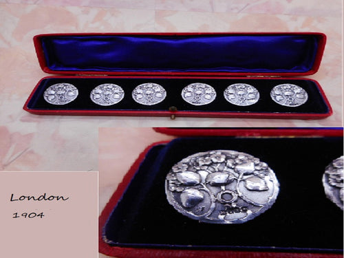 A set of six Art Nouveau silver buttons. HM 1904