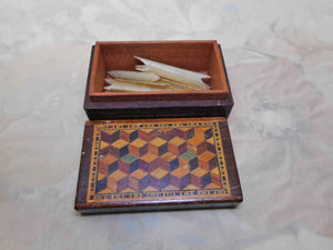 A Tunbridge Ware pen nib box stamped Barton.