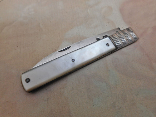 A silver bladed folding fruit knife dated 1807