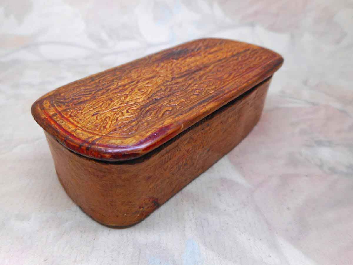 SOLD…….A birch bark snuff box. Scandinavian 19thc Curio Antiques