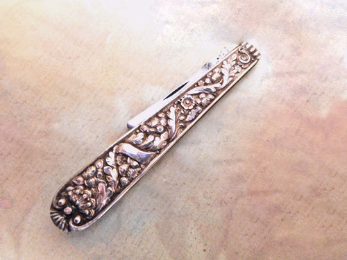 A Georgian folding penknife circa 1830