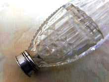 Load image into Gallery viewer, SOLD…….A Georgian cut glass double ended scent bottle. c 1830
