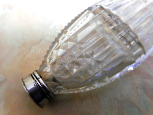 SOLD…….A Georgian cut glass double ended scent bottle. c 1830