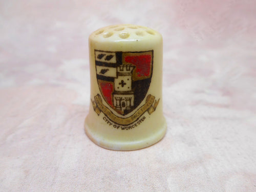 A Locke & Co Worcester porcelain thimble. c 1900